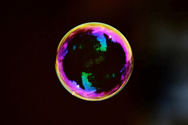 In this example, we round the corners of a soap bubble PNG and set the rounding radius to 200px. Such a large radius makes the PNG almost round and you get a round bubble surrounded by a round background. It's almost a bubble inception! (Source: Pexels.)